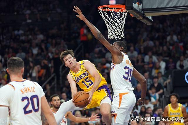 易建联真的混不下NBA吗？5年换4队后才发现，答案可能很意外